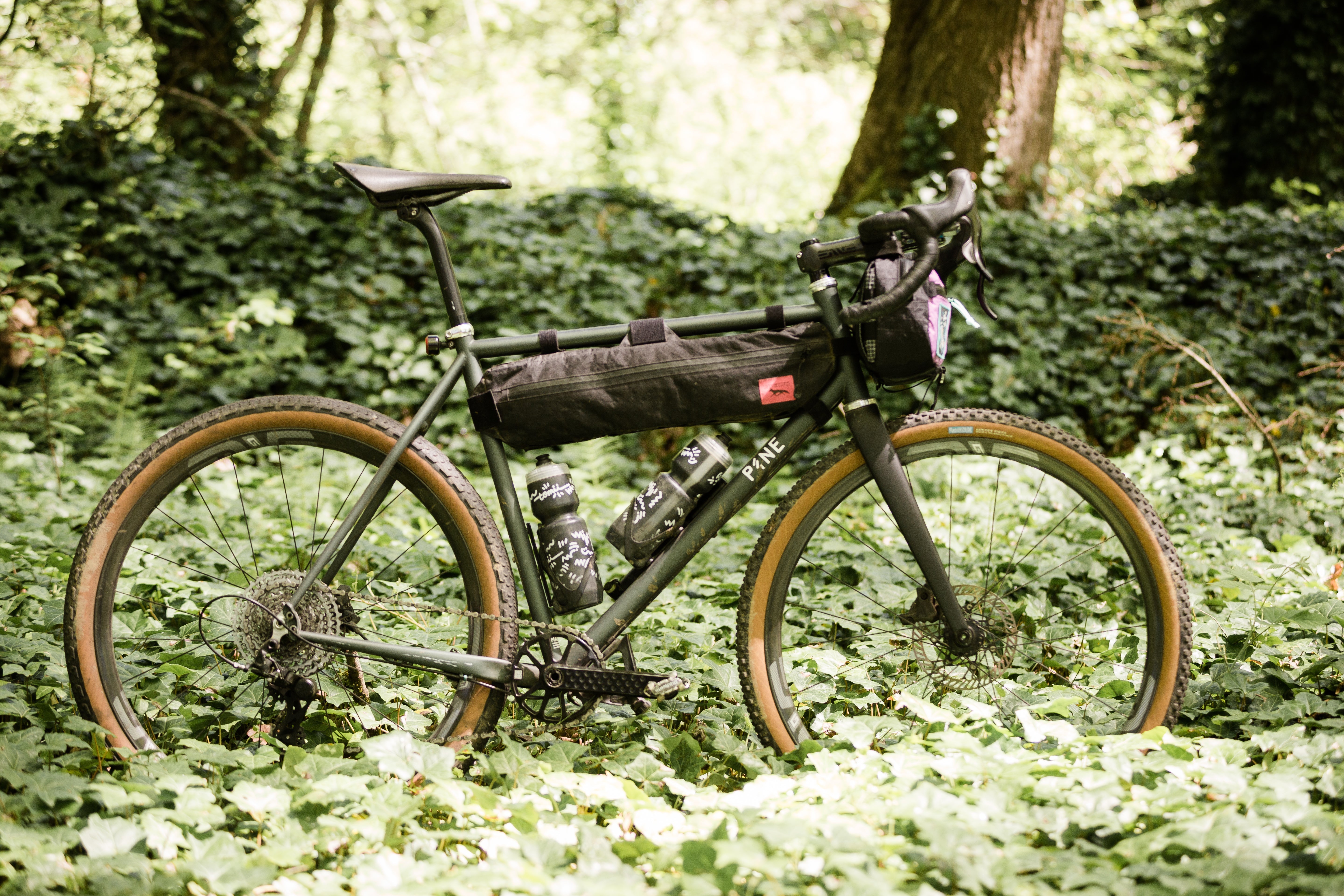 SWIFT INDUSTRIES ホールドファスト ハーフフレームバッグ S 茶 SWIFT Hold Fast Half Frame Bag – Portland Design Works